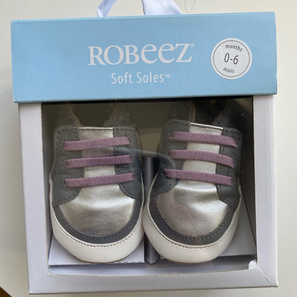 Robeez soft sole 0-6 month sneakers